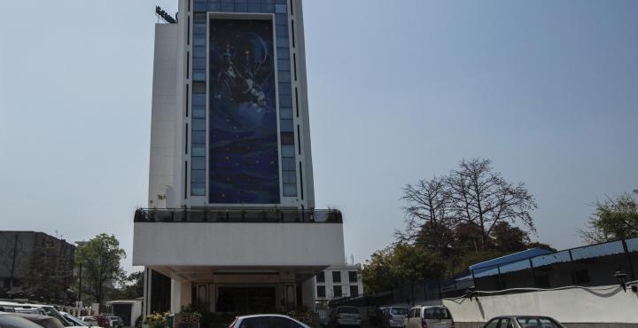 Gemini Continental, Hazratganj 4*