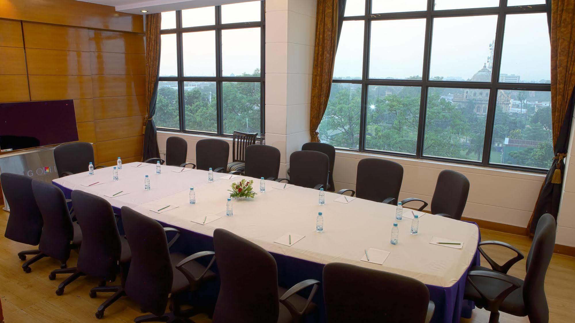 Gemini Continental, Hazratganj 4* Lucknow