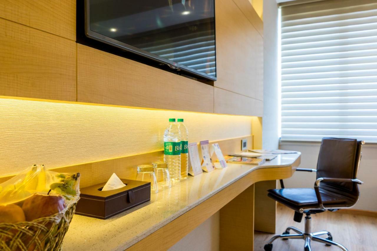 Gemini Continental, Hazratganj Hotel 4*